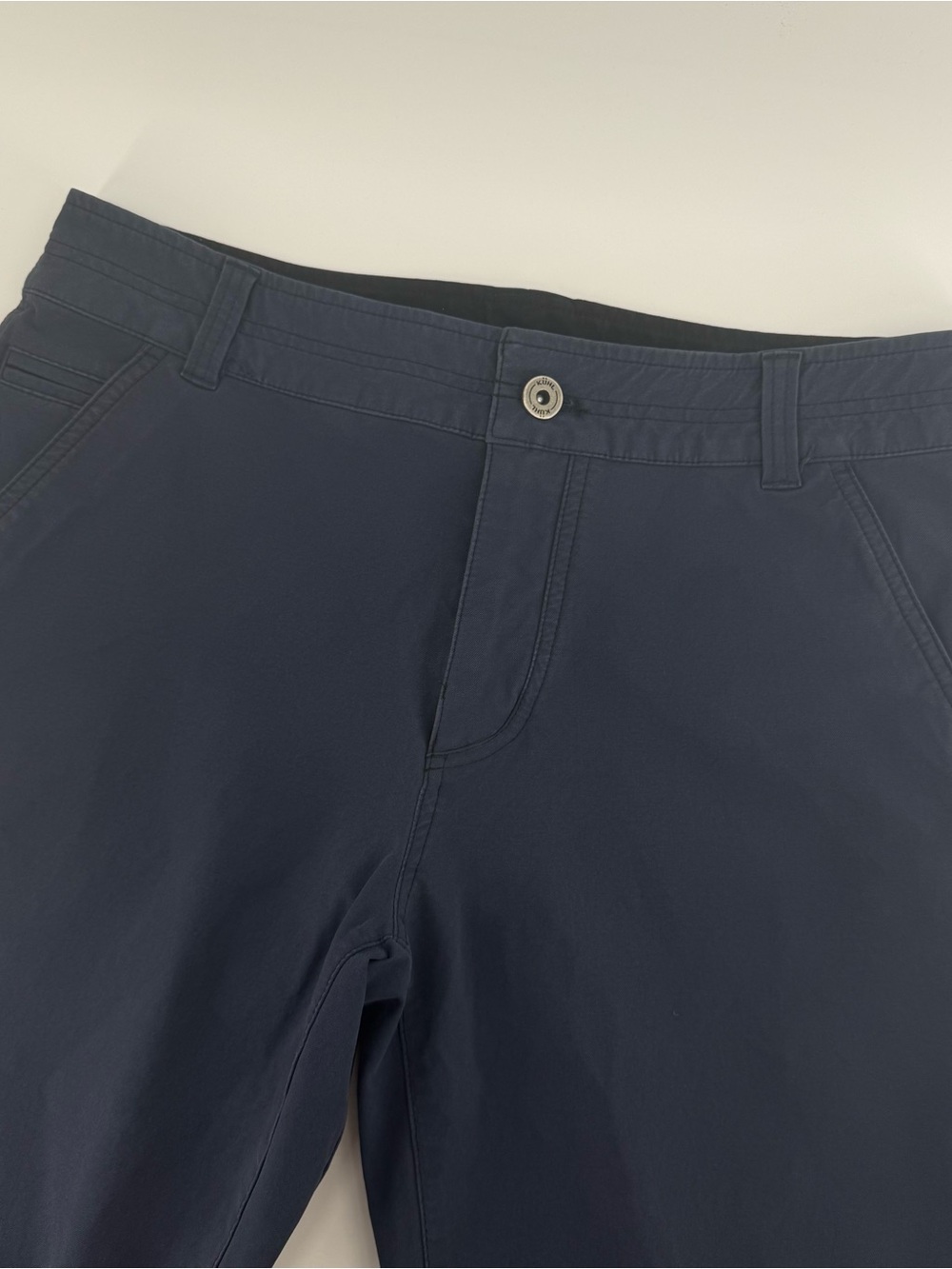 Kuhl Resistor Chino Pants Mens 33x30 Navy Stretch Hiking Outdoor Performance